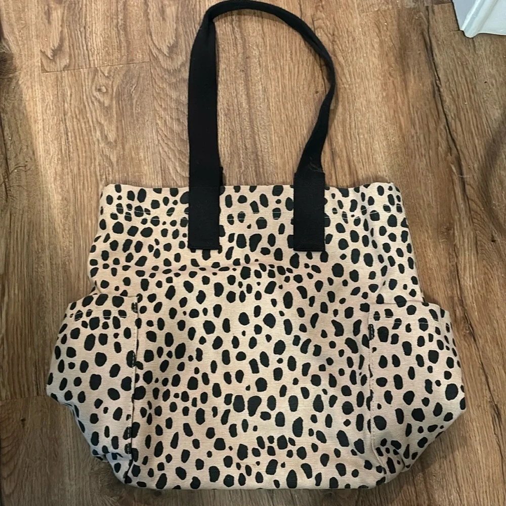 Universal Thread Black and Cream Spotted Tote Shoulder Bag